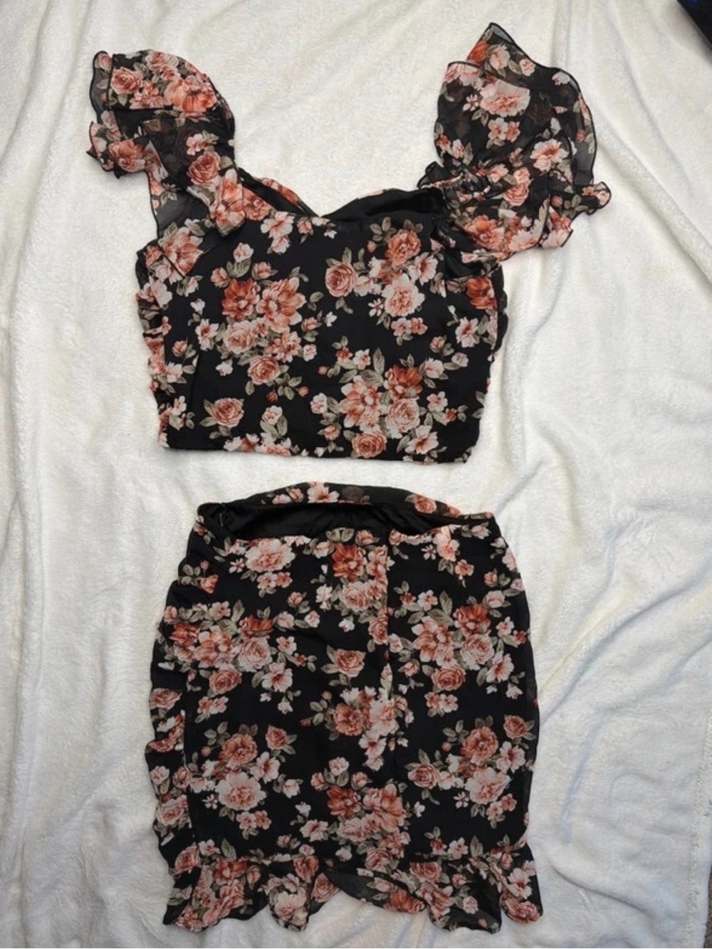 Black Floral Ruffle Mini Skirt — Peach Rose Print